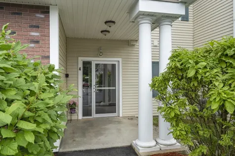 65 Fordway Ext Boulevard Derry NH 03038