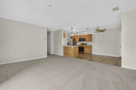 65 Fordway Ext Boulevard Derry NH 03038