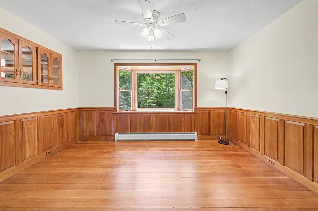 10 Twin Birch Lane Sunapee NH 03782