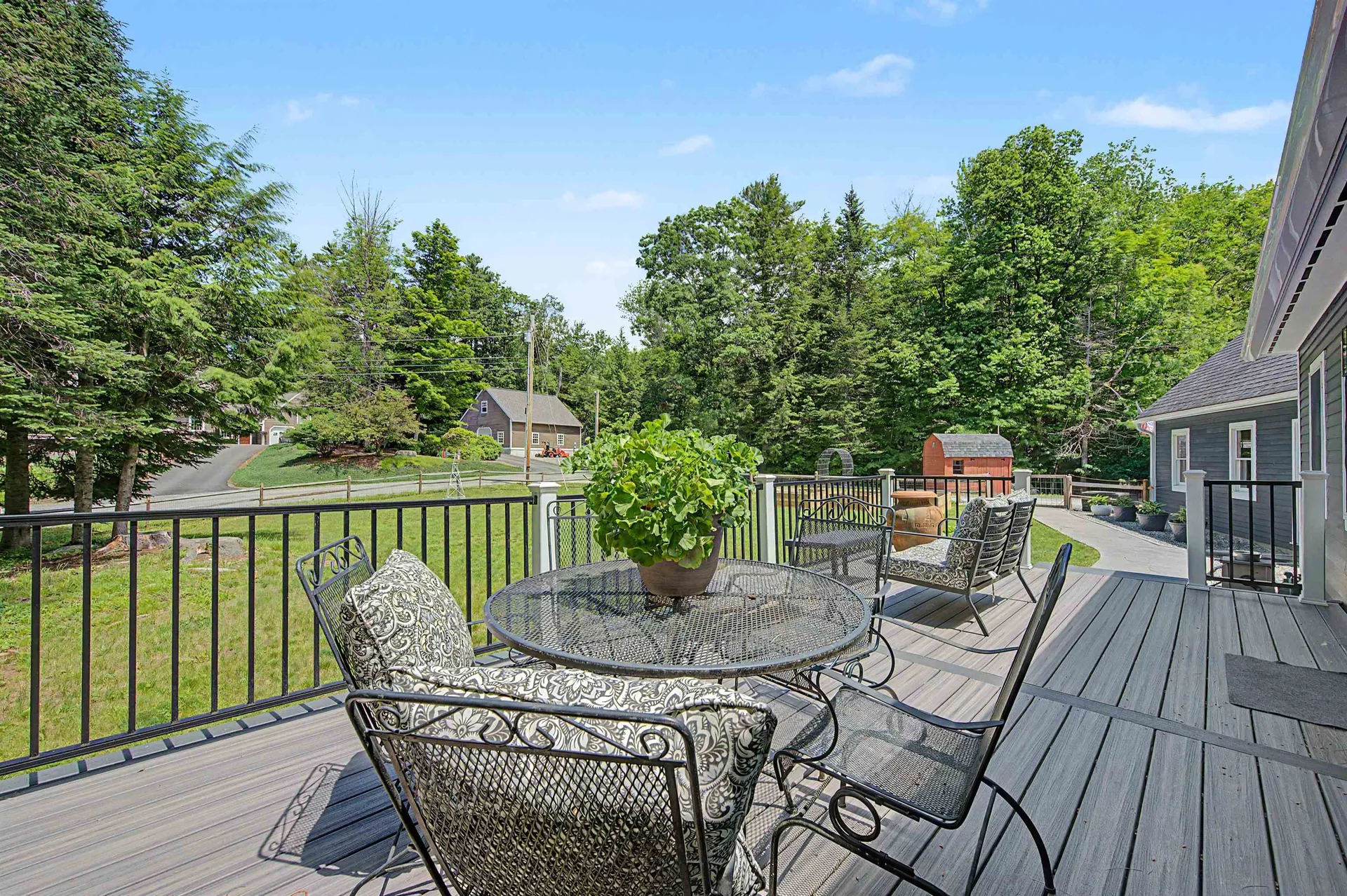 10 Twin Birch Lane Sunapee NH 03782
