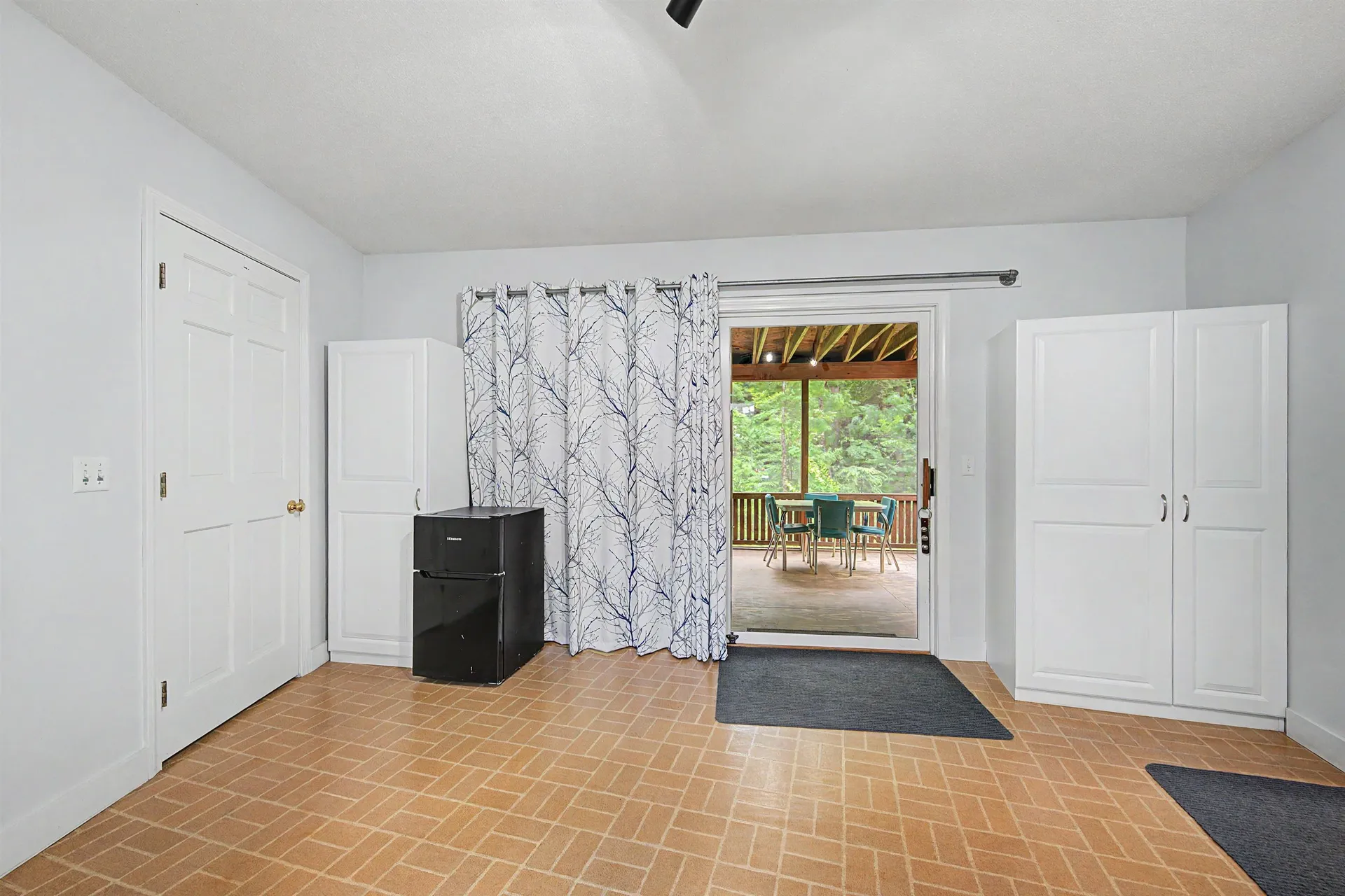 10 Twin Birch Lane Sunapee NH 03782