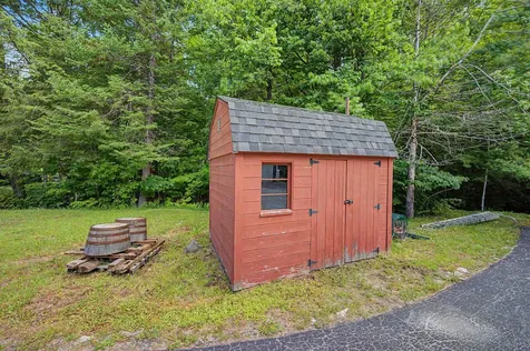 10 Twin Birch Lane Sunapee NH 03782