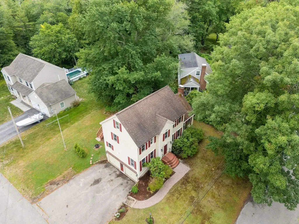 6 Dacotah Street Hampton NH 03842