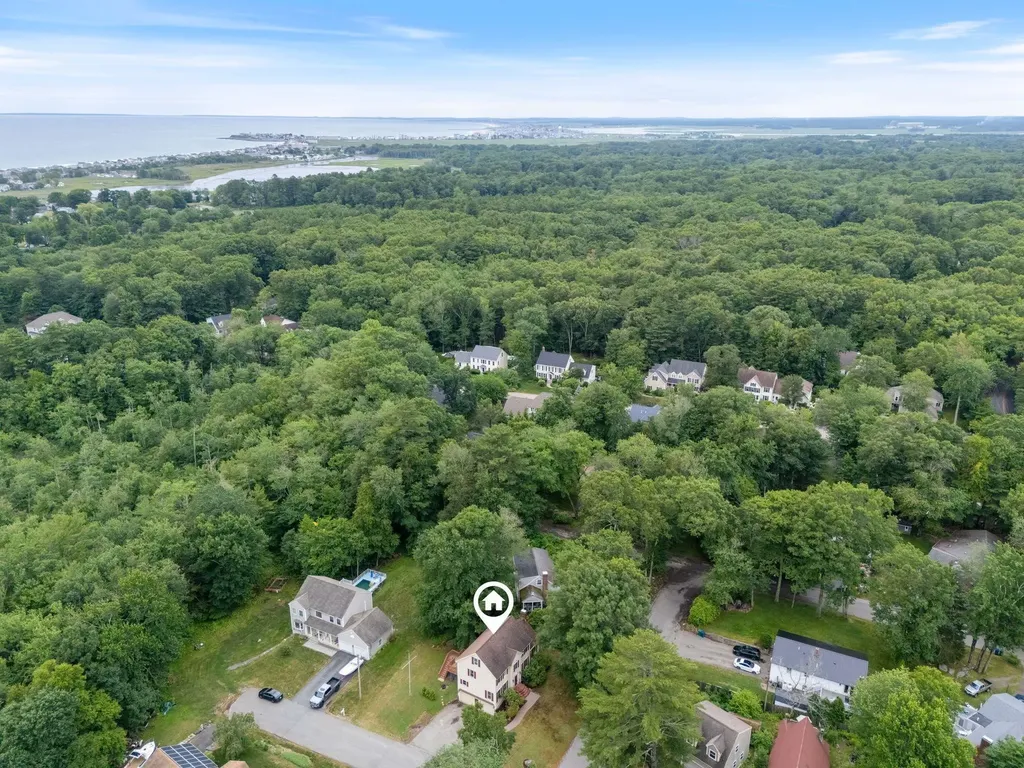 6 Dacotah Street Hampton NH 03842