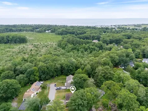 6 Dacotah Street Hampton NH 03842