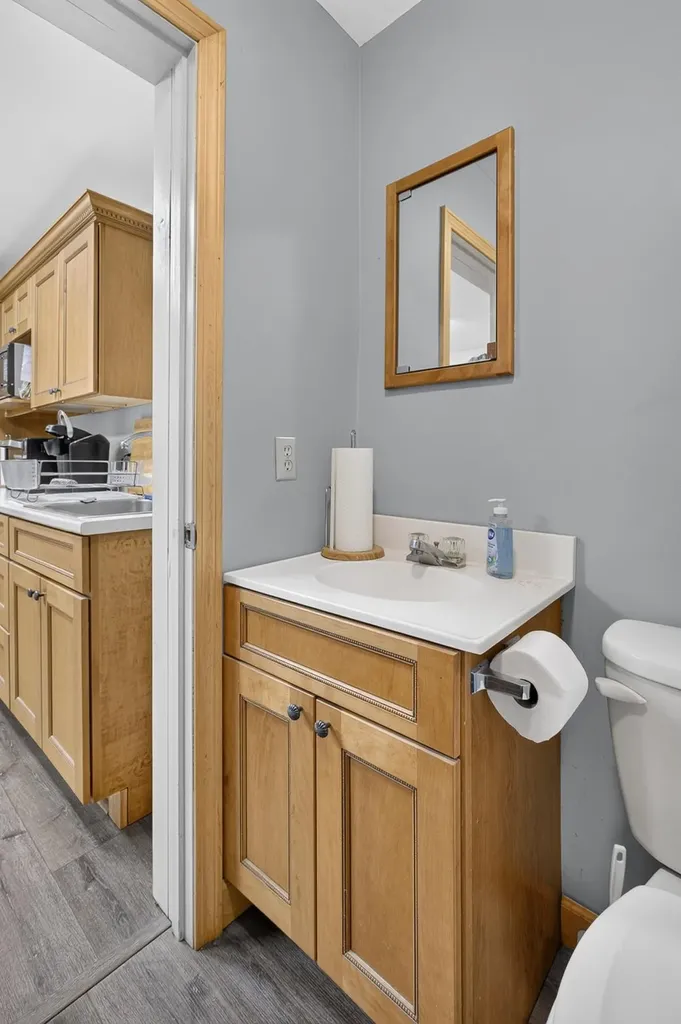 462 West Main Street Hillsborough NH 03244
