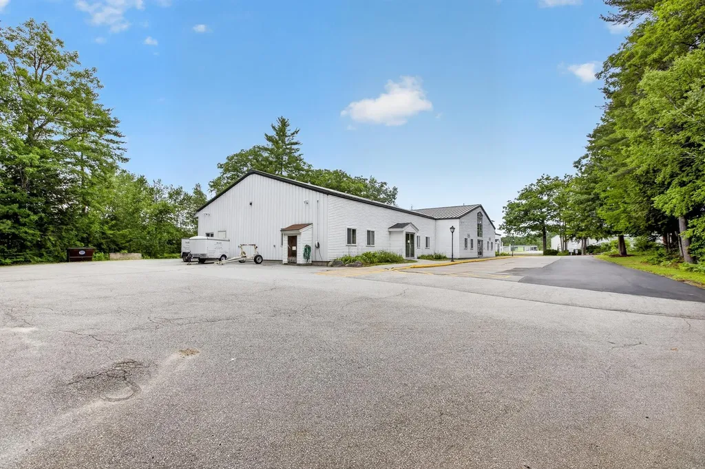 462 West Main Street Hillsborough NH 03244