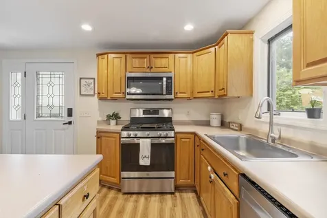 113 Newton Road Plaistow NH 03865