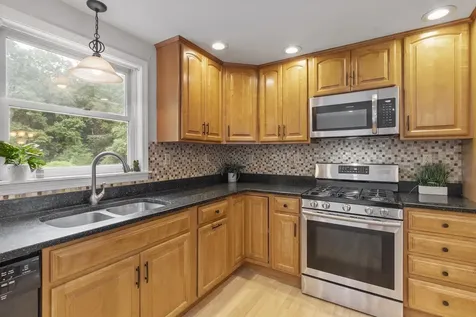 113 Newton Road Plaistow NH 03865