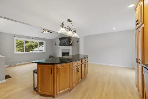 113 Newton Road Plaistow NH 03865