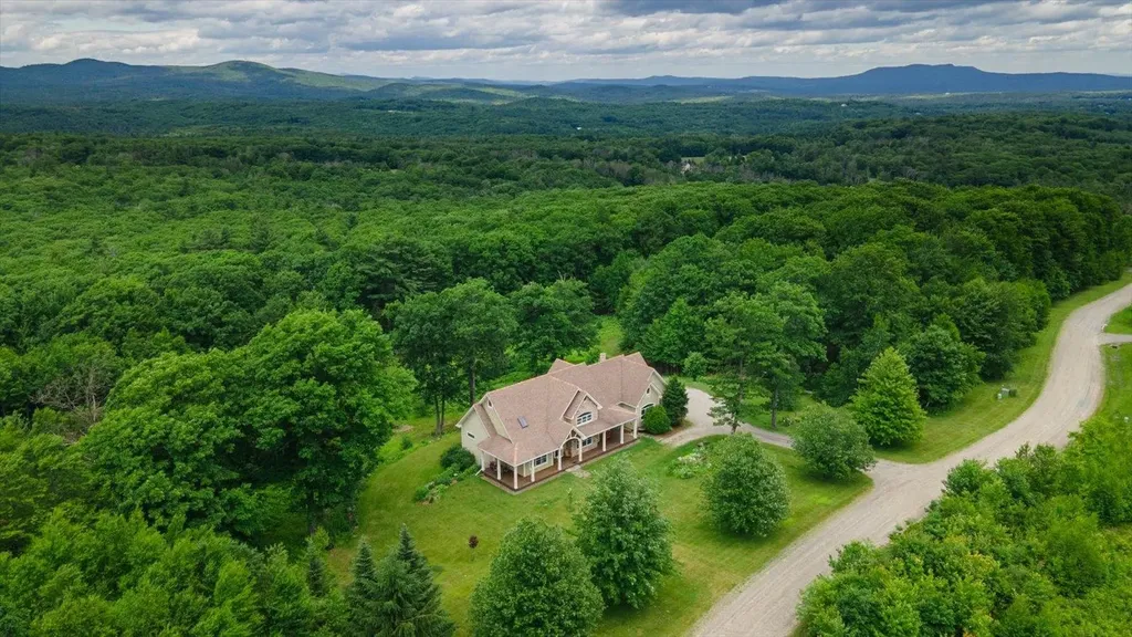 55 Chestnut Hill Road Dublin NH 03444