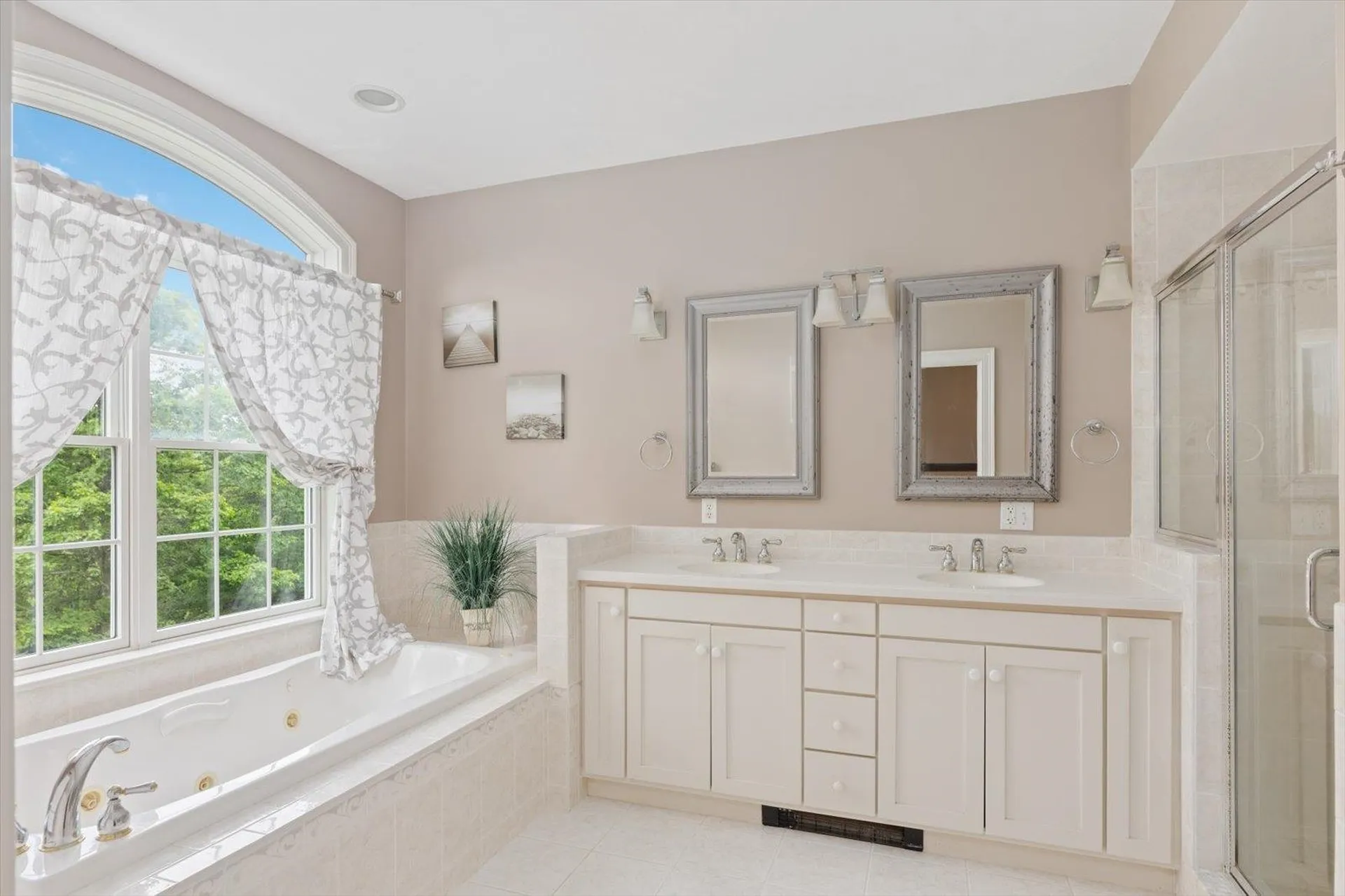 55 Chestnut Hill Road Dublin NH 03444