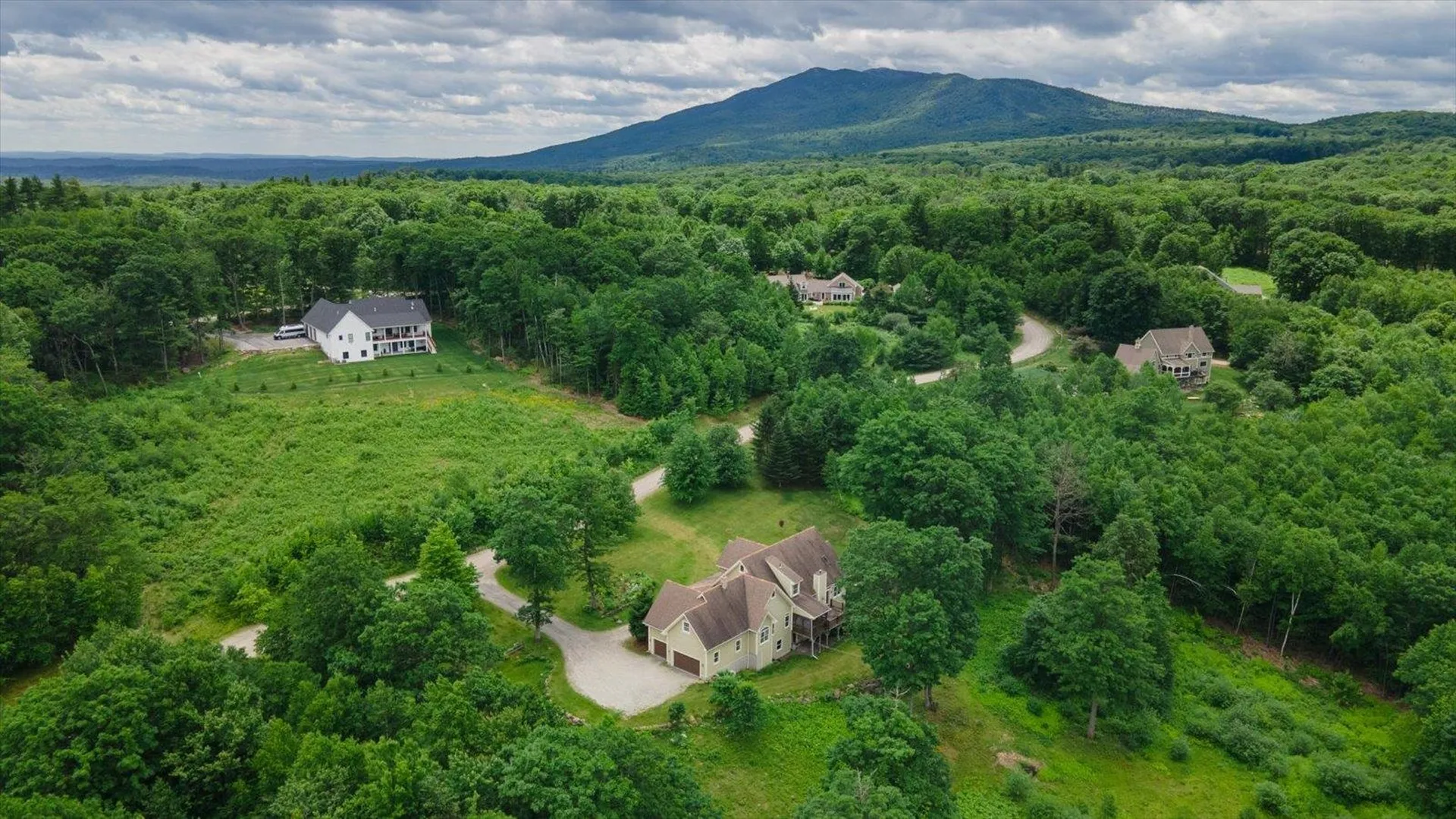 55 Chestnut Hill Road Dublin NH 03444