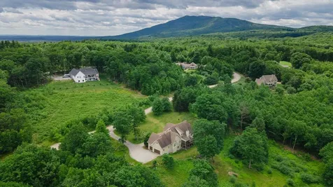 55 Chestnut Hill Road Dublin NH 03444