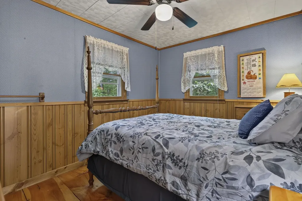 19 Boulder Pass Hillsborough NH 03244