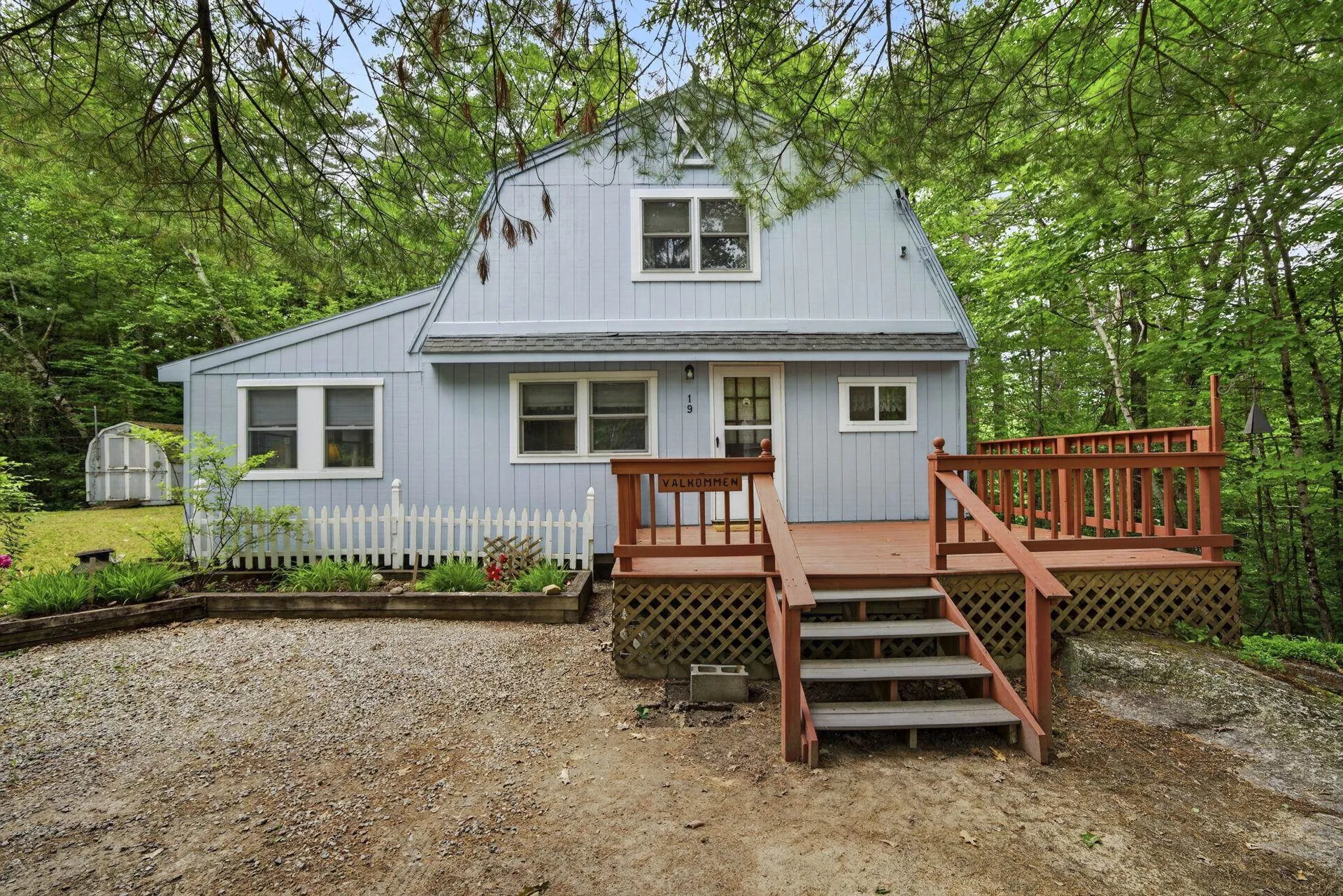 19 Boulder Pass Hillsborough NH 03244