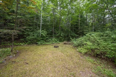 19 Boulder Pass Hillsborough NH 03244