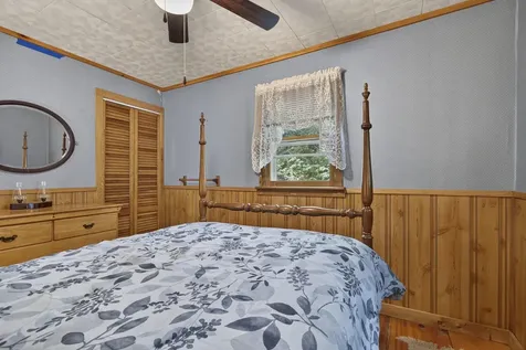 19 Boulder Pass Hillsborough NH 03244