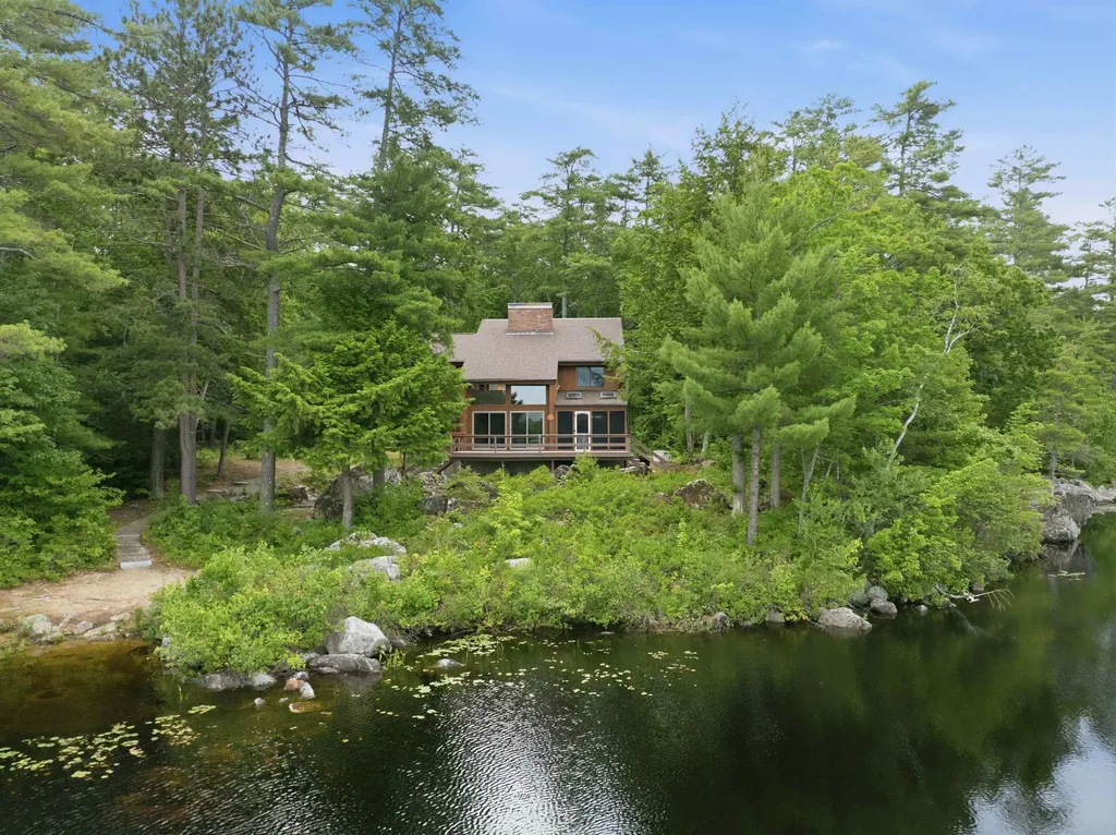 63 Moose Walk Moultonborough NH 03254