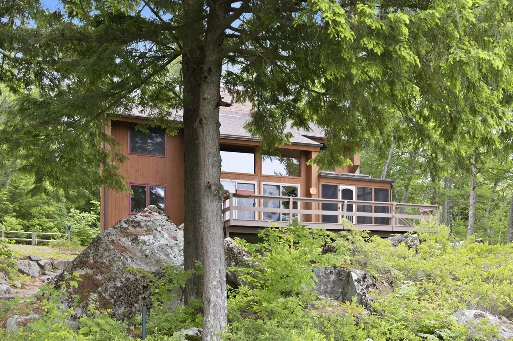 63 Moose Walk Moultonborough NH 03254