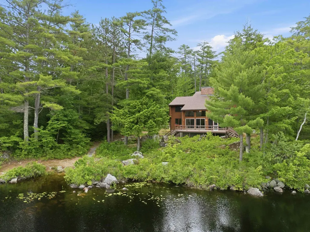 63 Moose Walk Moultonborough NH 03254