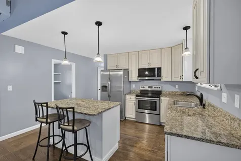 143 Highland Park Avenue Manchester NH 03103