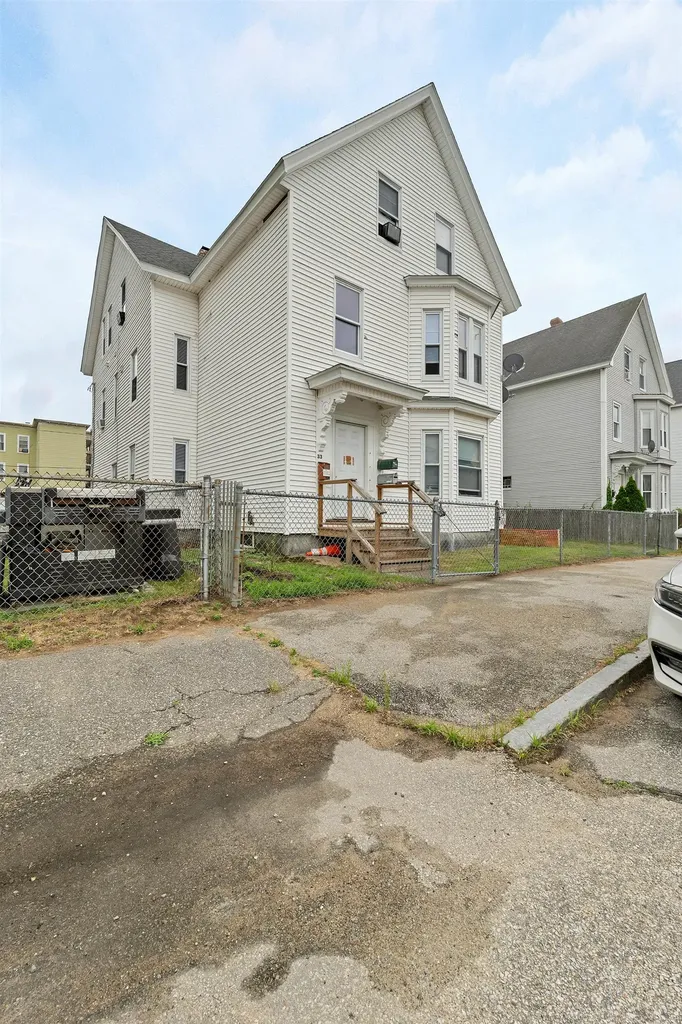 33 Rimmon Street Manchester NH 03102