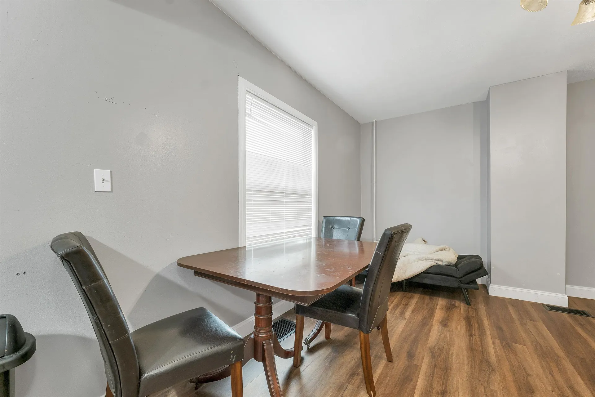 33 Rimmon Street Manchester NH 03102