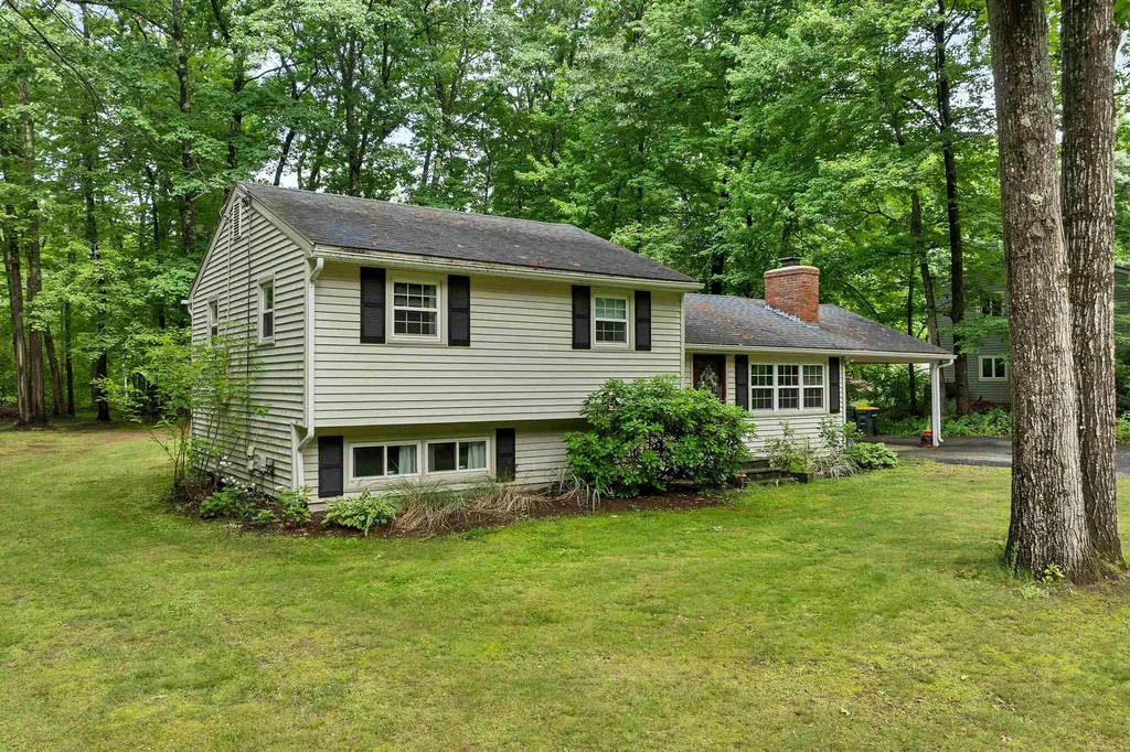 64 Woodvale Drive Laconia NH 03246