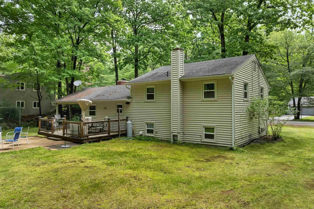 64 Woodvale Drive Laconia NH 03246