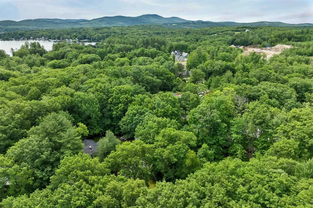 64 Woodvale Drive Laconia NH 03246