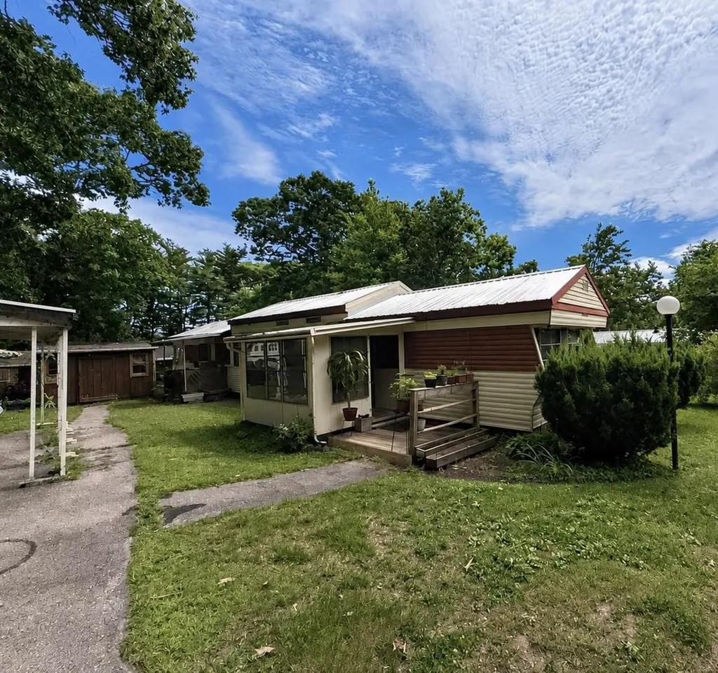 1 South Cranberry Lane Rochester NH 03867