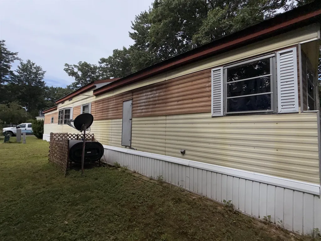 1 South Cranberry Lane Rochester NH 03867