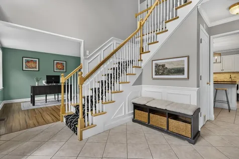 7 Cheshire Court Londonderry NH 03053