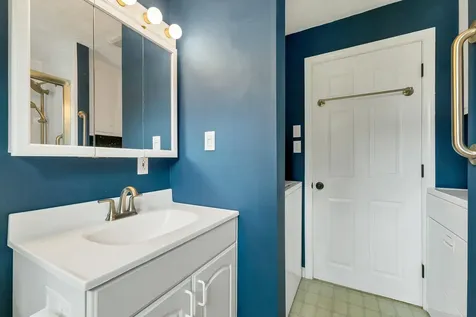 175 Rhode Island Avenue Manchester NH 03104