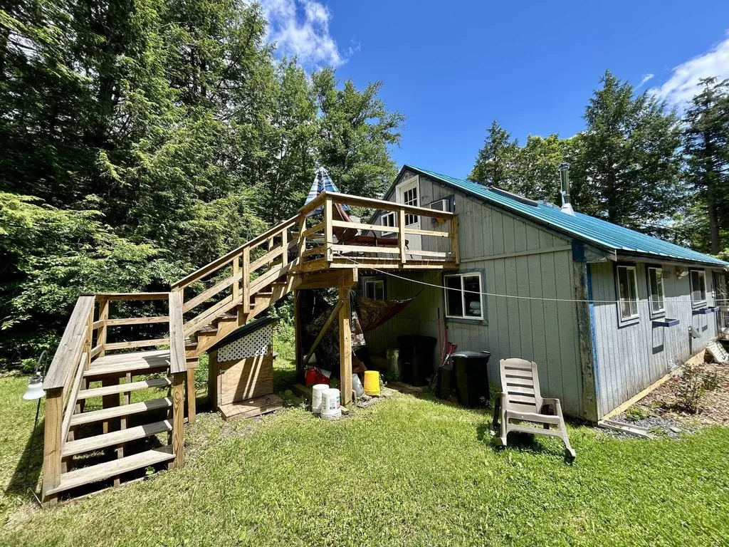 8 Mary White Road Tunbridge VT 05077