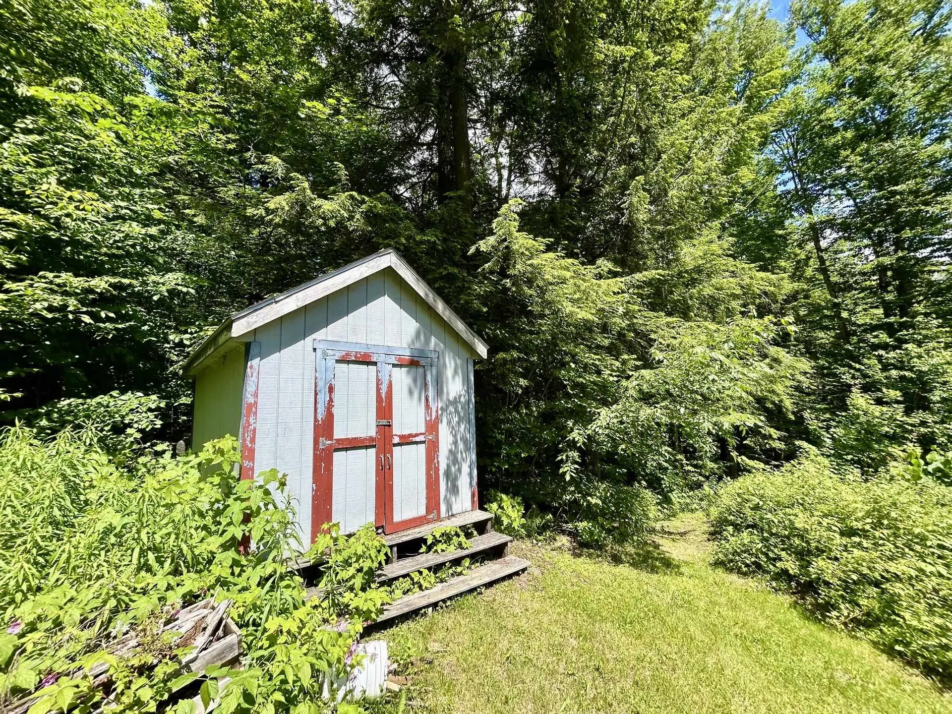 8 Mary White Road Tunbridge VT 05077