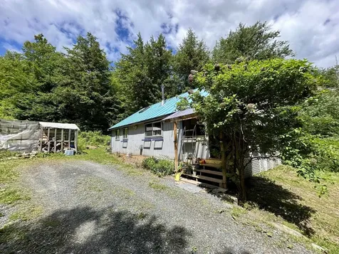 8 Mary White Road Tunbridge VT 05077