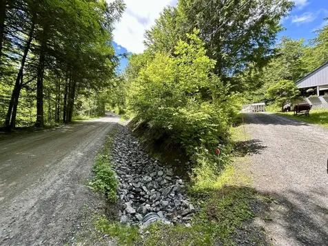 8 Mary White Road Tunbridge VT 05077