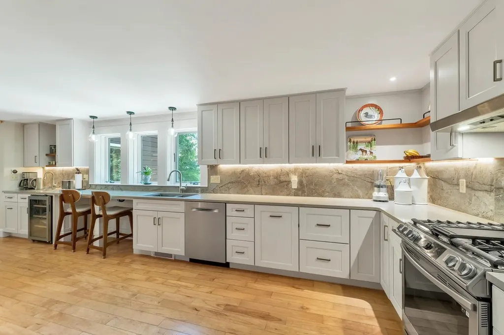 11 Senna Way Moultonborough NH 03254