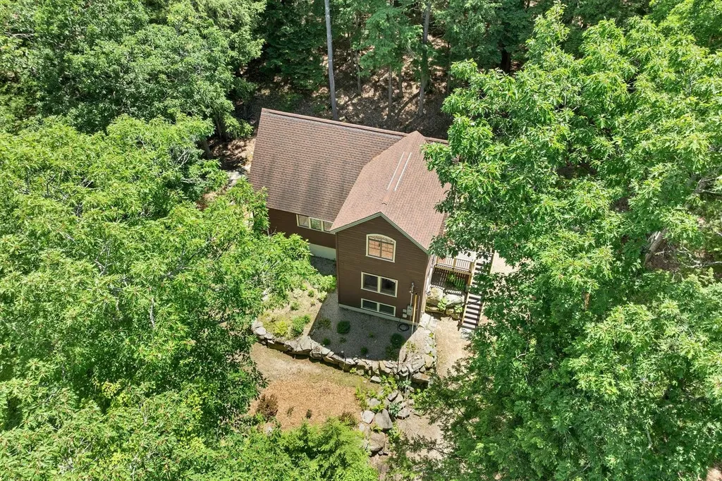 11 Senna Way Moultonborough NH 03254