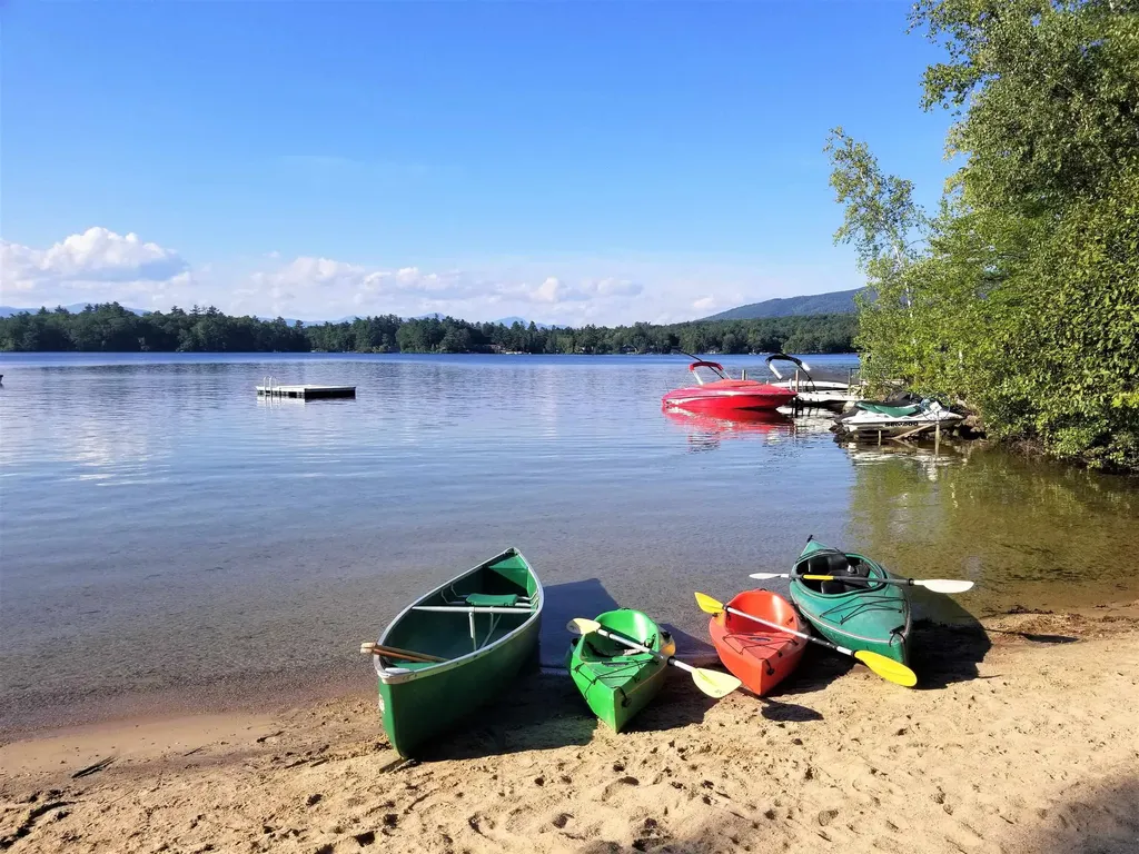 11 Senna Way Moultonborough NH 03254