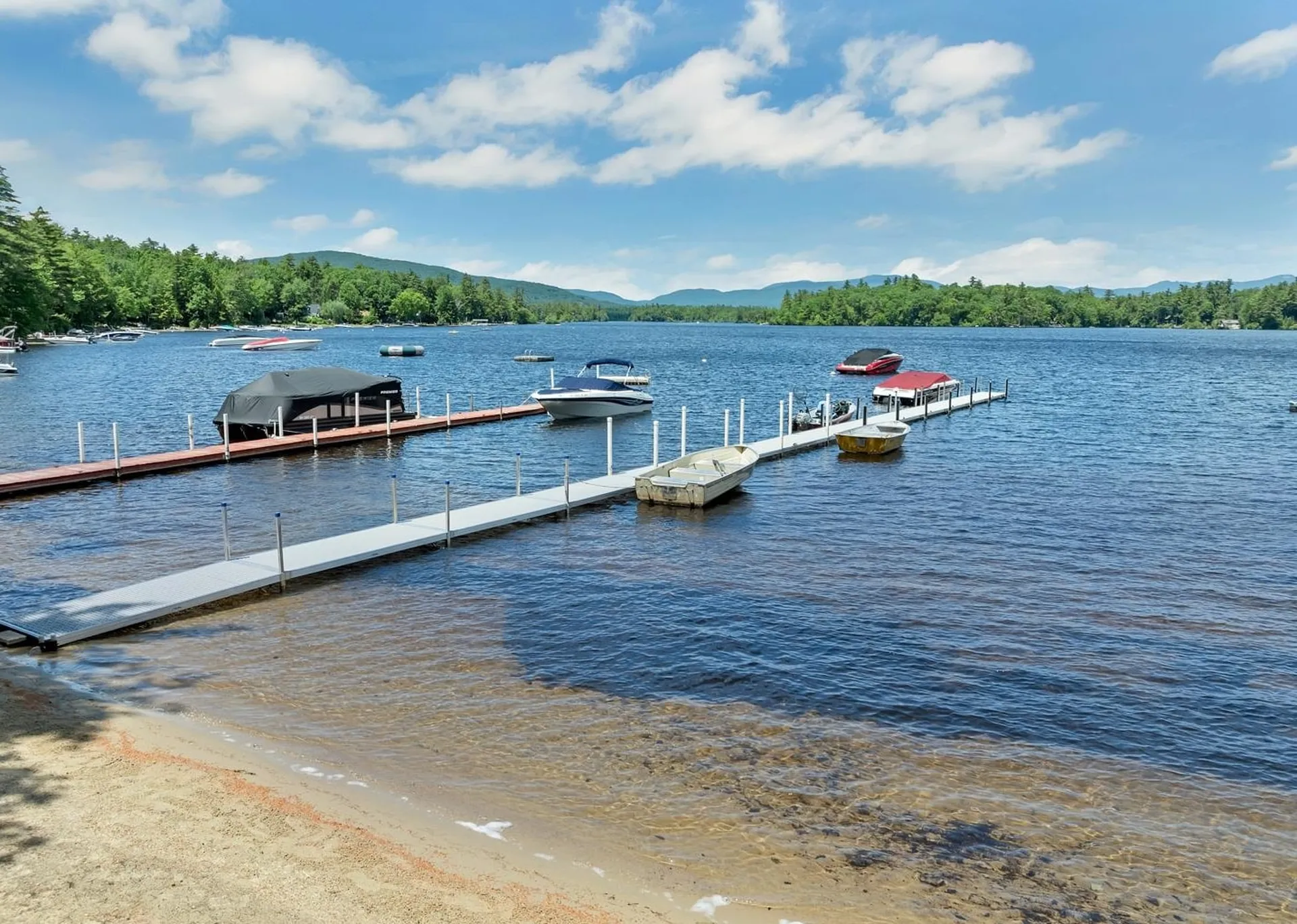 11 Senna Way Moultonborough NH 03254
