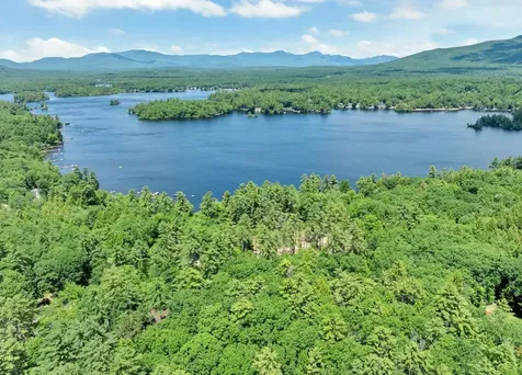 11 Senna Way Moultonborough NH 03254