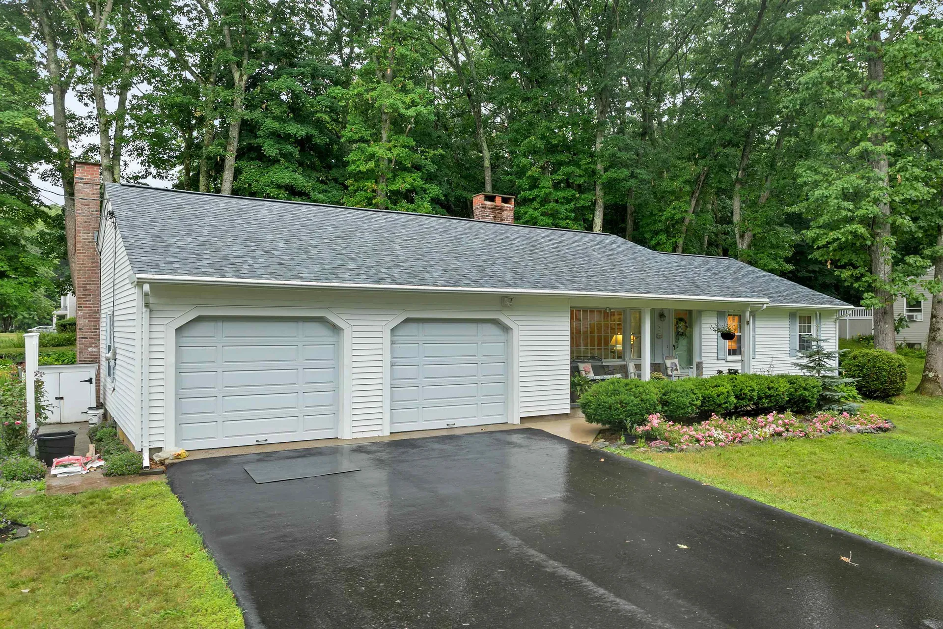 2 Glendale Road North Hampton NH 03862