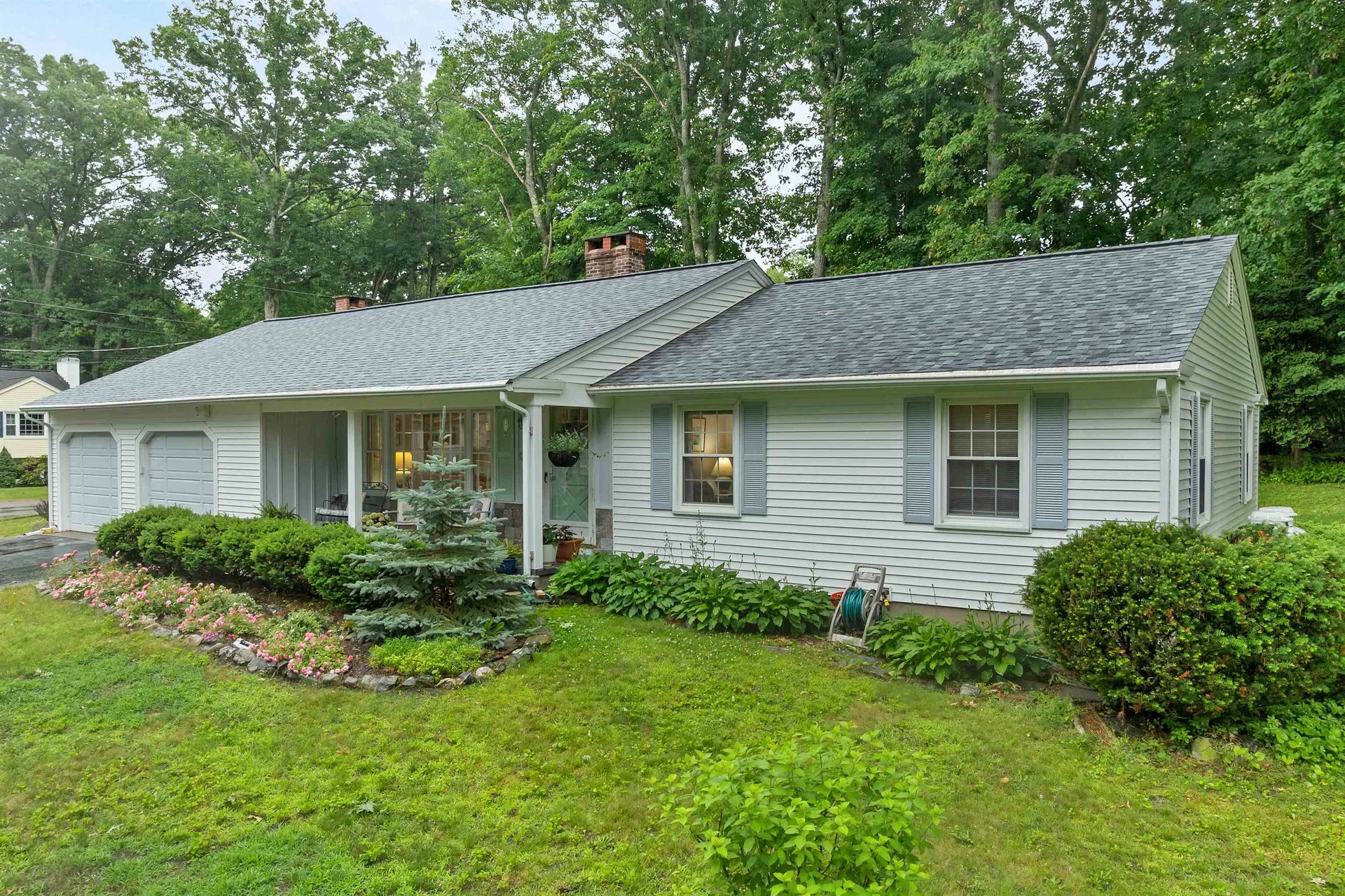 2 Glendale Road North Hampton NH 03862