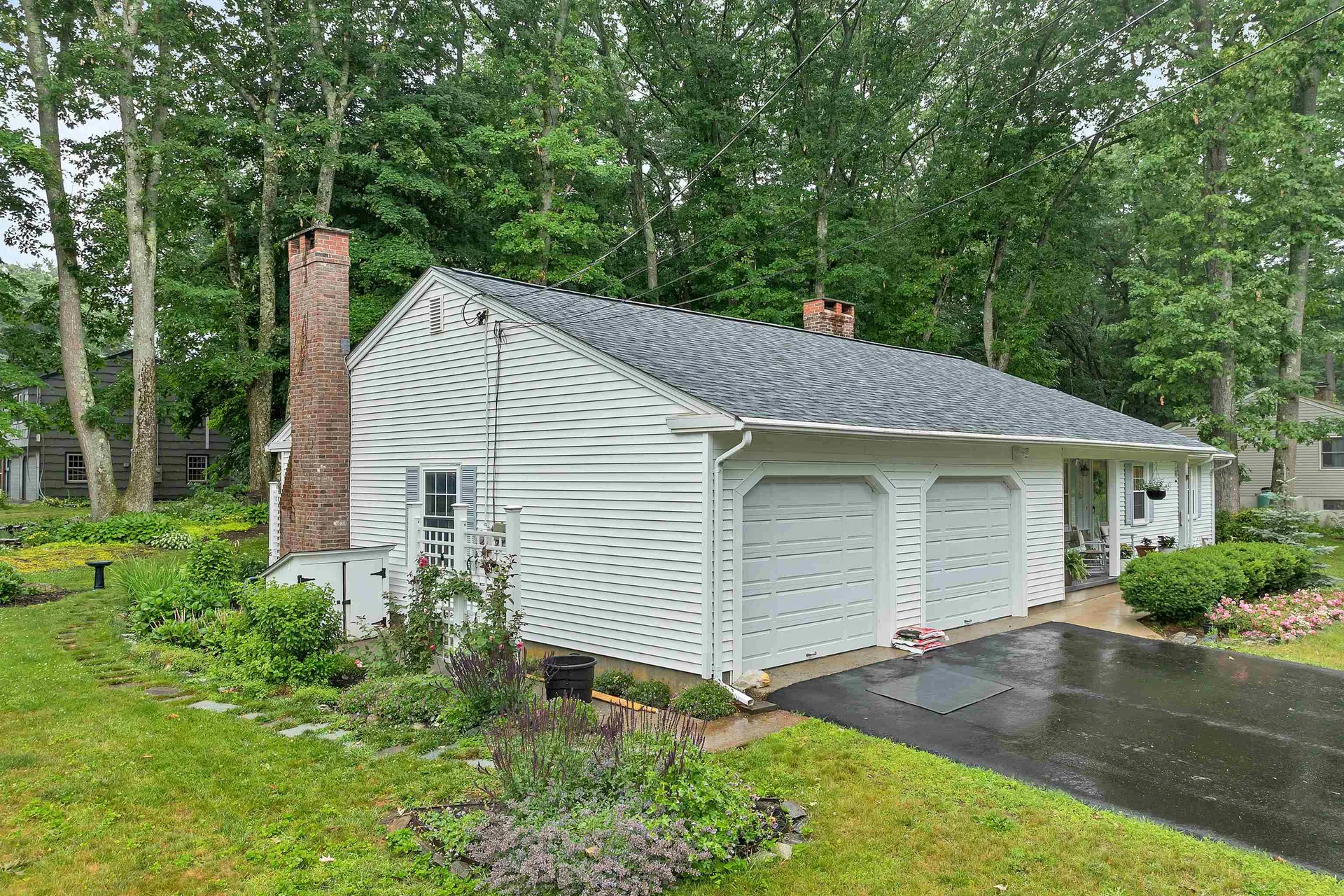 2 Glendale Road North Hampton NH 03862