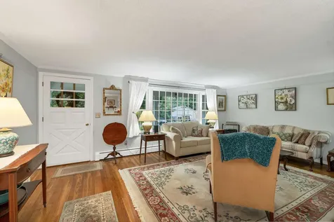 2 Glendale Road North Hampton NH 03862