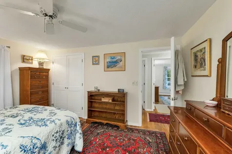 2 Glendale Road North Hampton NH 03862