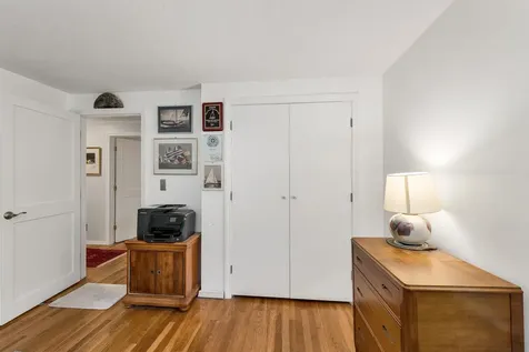 2 Glendale Road North Hampton NH 03862